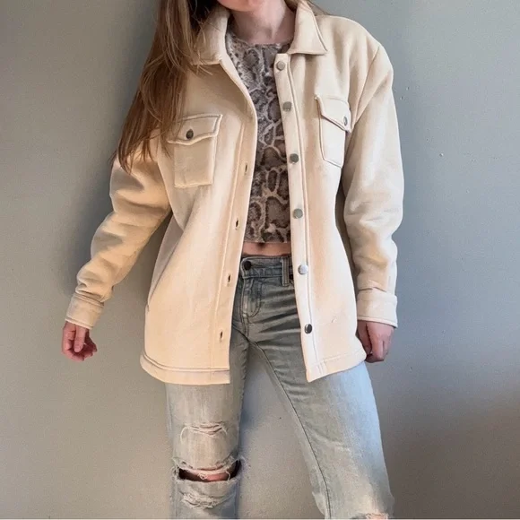 Boohoo Cream Shacket With/ Snap Buttons - Picture 1 of 5